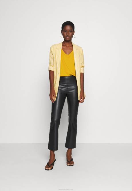 Basic-T-Shirt goldgelb Anna Field V0FT279 Frauen