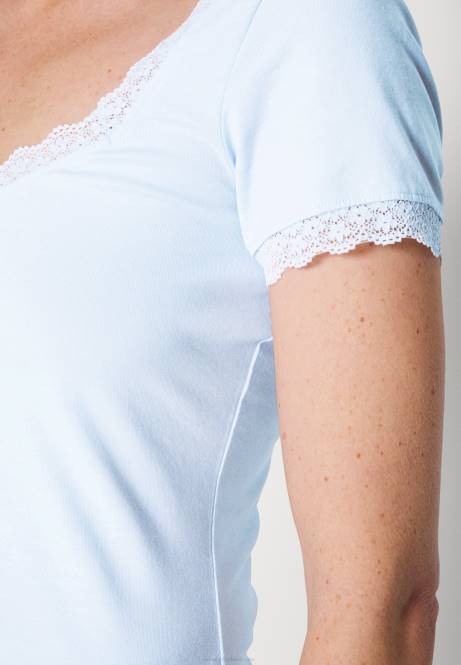 Basic-T-Shirt hellblau Anna Field V0FT338 Frauen