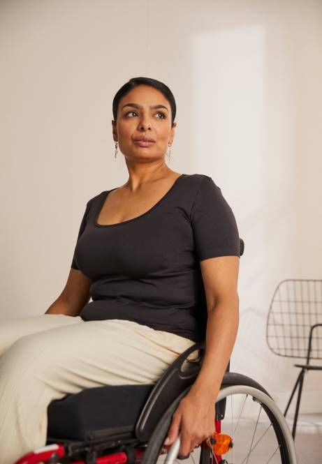 Basic-T-Shirt schwarz Anna Field V0FT374 Frauen