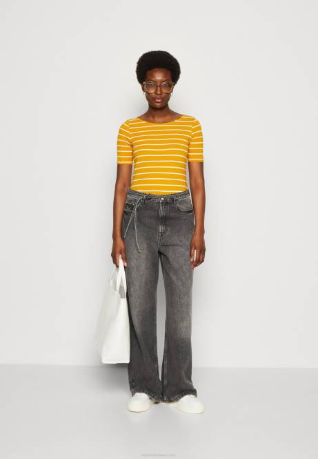 Bedrucktes T-Shirt dunkelgelb/weiß Anna Field V0FT295 Frauen