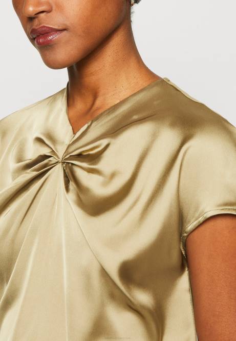 T-Shirt mit Aufdruck in Khaki Anna Field V0FT285 Frauen