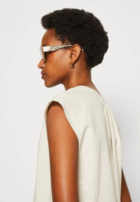 T-Shirt mit Hemddruck aus Leinenmischung in Beige Anna Field V0FT336 Frauen